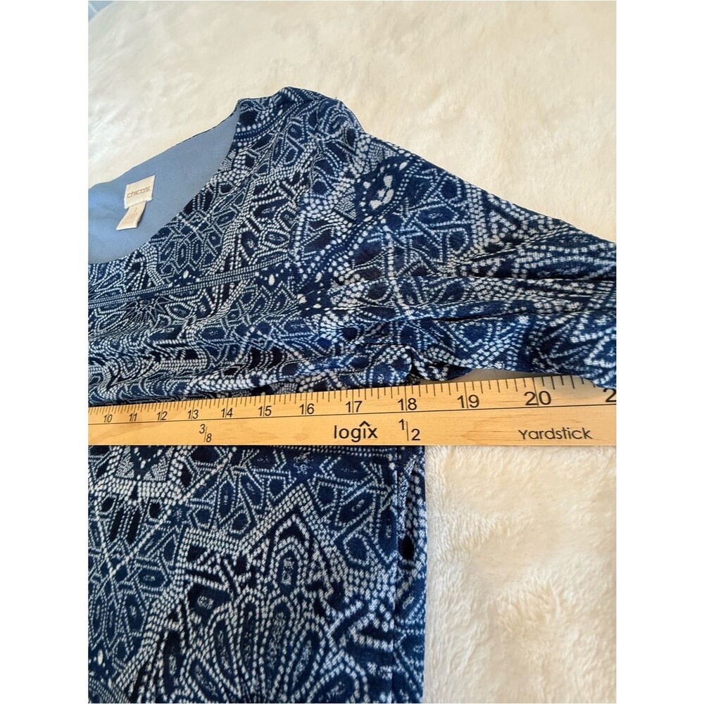 Chico’s Blue Geometric Kaleidoscope Print Mesh Lined Top Size 1 Long Sleeve - Picture 7 of 12